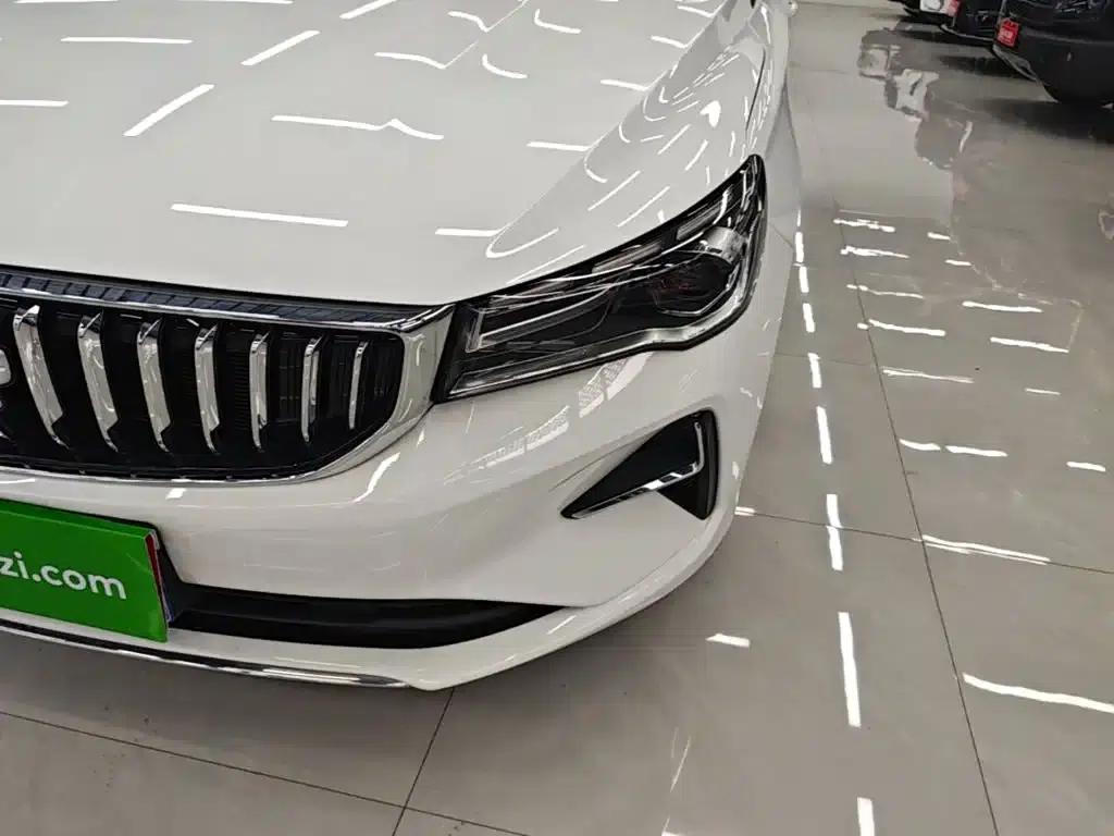 Geely Emgrand 2026 4 Millionth Anniversary Edition 1.5L CVT Superior Model — миниатюра 22