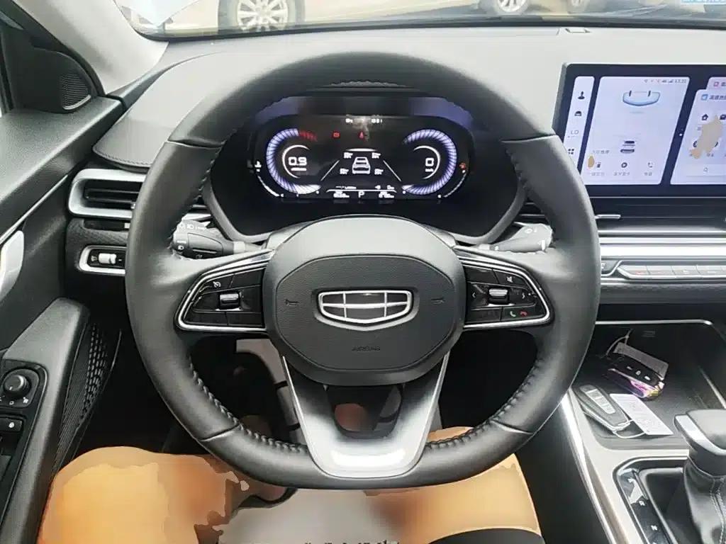 Geely Emgrand 2023 4th Generation Champion Edition 1.5L CVT Luxury — миниатюра 11