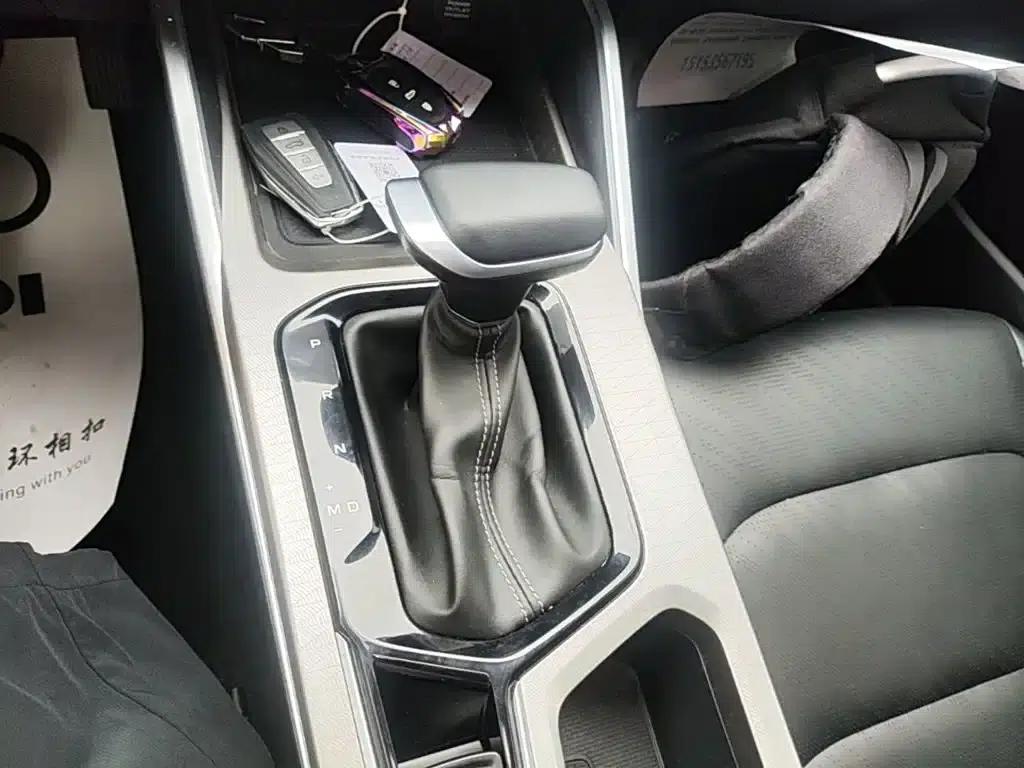 Geely Emgrand 2023 4th Generation Champion Edition 1.5L CVT Luxury — миниатюра 14