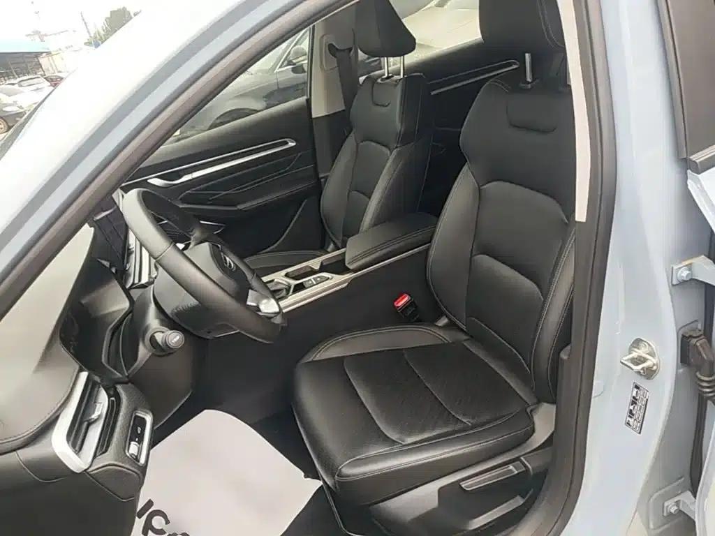 Geely Emgrand 2023 4th Generation Champion Edition 1.5L CVT Luxury — миниатюра 15