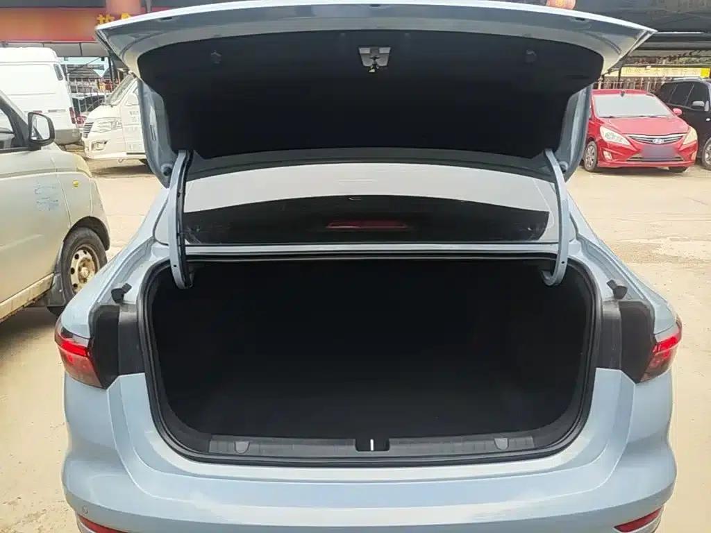 Geely Emgrand 2023 4th Generation Champion Edition 1.5L CVT Luxury — миниатюра 19