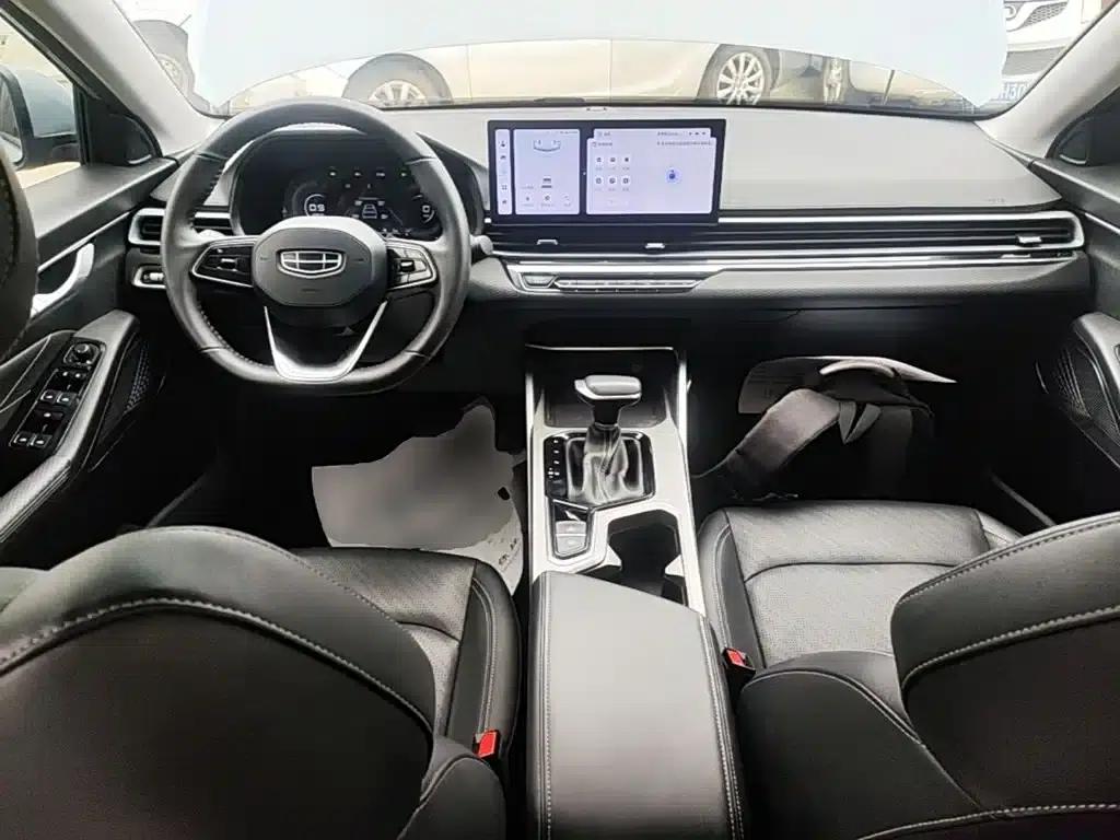 Geely Emgrand 2023 4th Generation Champion Edition 1.5L CVT Luxury — миниатюра 10