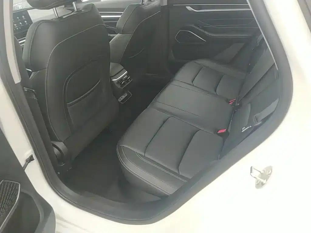 Geely Emgrand 2022 4th Generation 1.5L CVT Premium — миниатюра 17