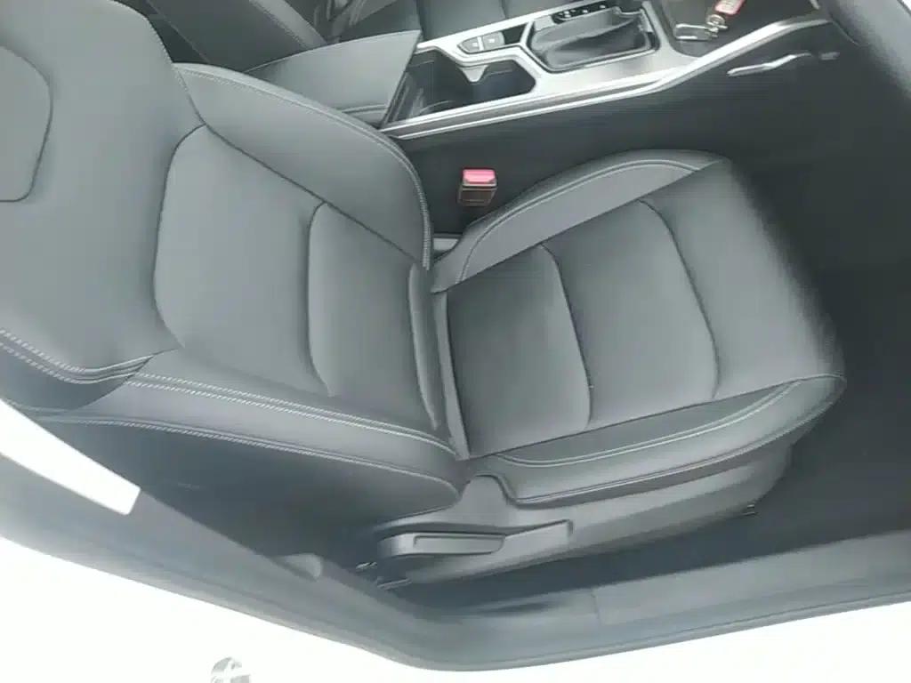 Geely Emgrand 2022 4th Generation 1.5L CVT Premium — миниатюра 25