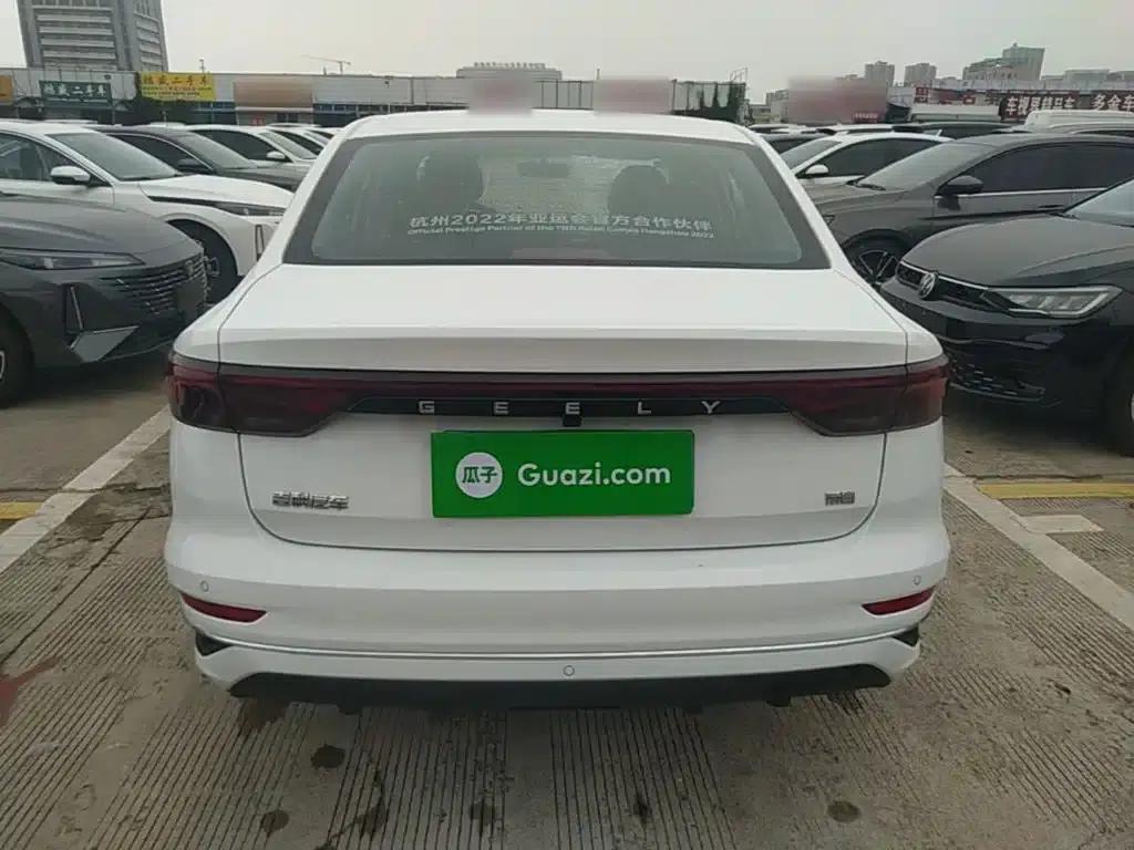 Geely Emgrand 2022 4th Generation 1.5L CVT Premium — миниатюра 6