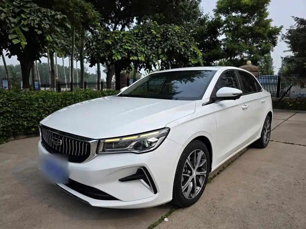 Geely Emgrand 2023 4th Generation Champion Edition 1.5L CVT Flagship Model — миниатюра 1