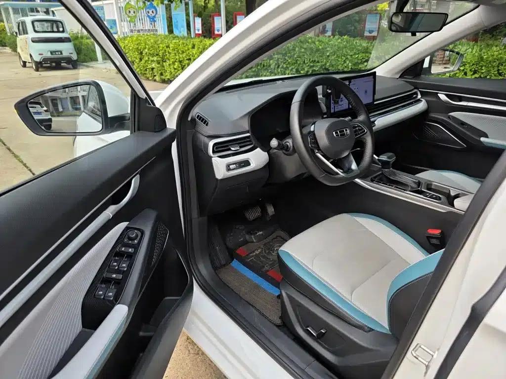 Geely Emgrand 2023 4th Generation Champion Edition 1.5L CVT Flagship Model — миниатюра 8