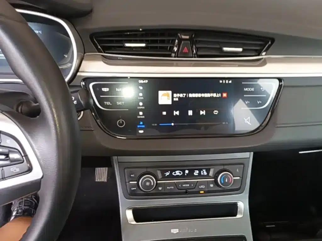 Geely Emgrand 2020 1.5L Manual Upgrade Edition — миниатюра 13