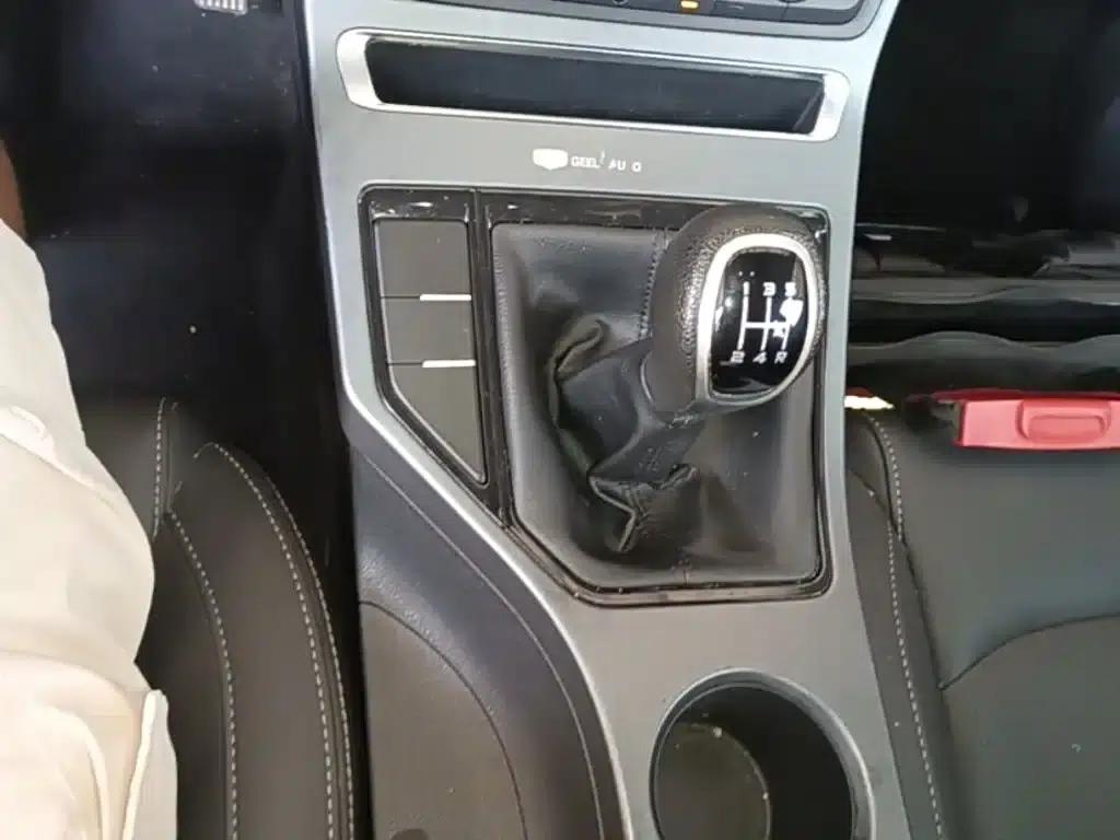 Geely Emgrand 2020 1.5L Manual Upgrade Edition — миниатюра 14