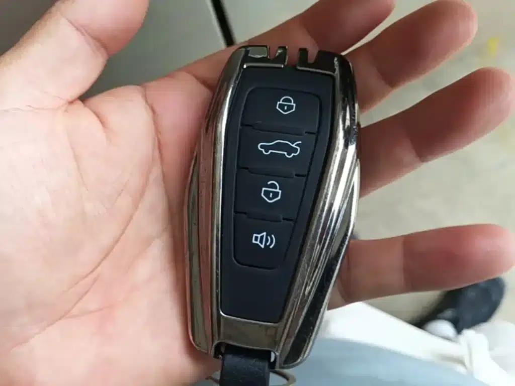 Geely Emgrand 2020 1.5L Manual Upgrade Edition — миниатюра 9