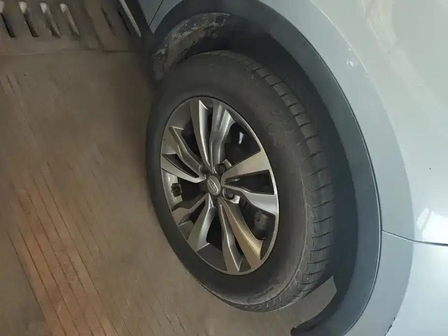 Geely Boyue 2016 1.8TD Automatic Four-Wheel Drive Smart Edition — миниатюра 6