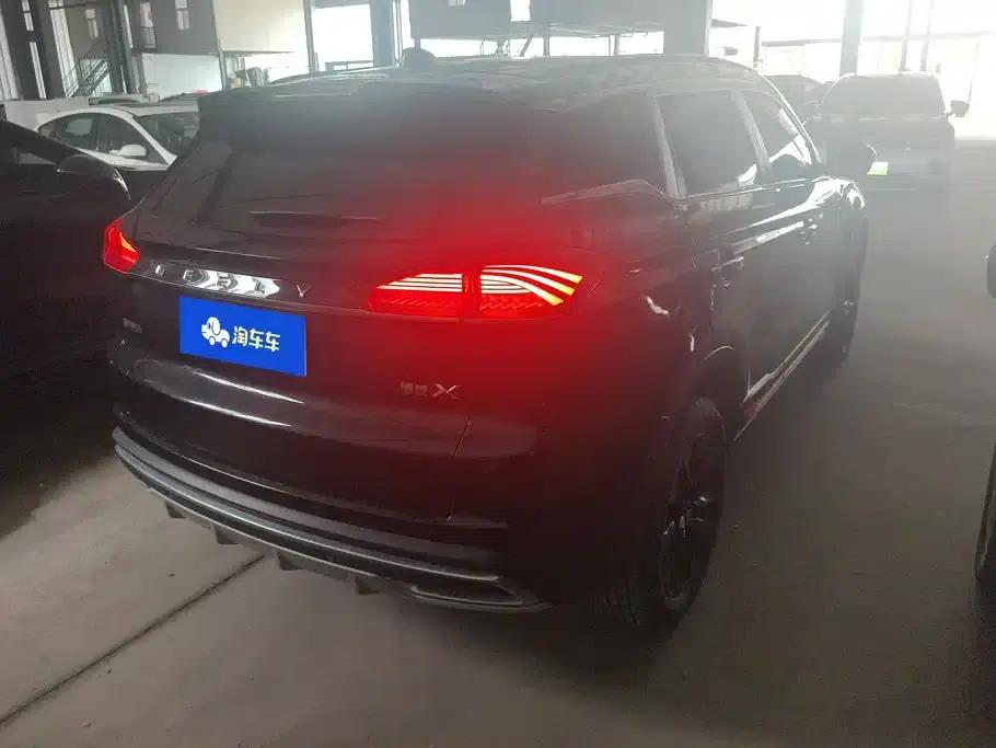 Geely Boyue 2022 Model Boyue X 1.8TD DCT Smart Edition — миниатюра 3