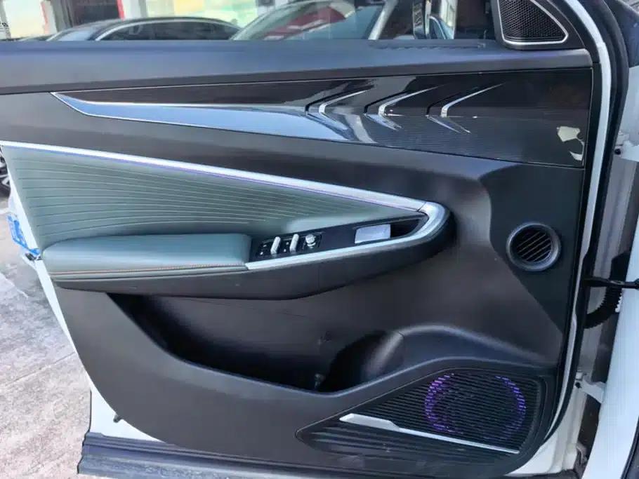 Geely Boyue 2024 1.5TD Dragon Edition — миниатюра 7