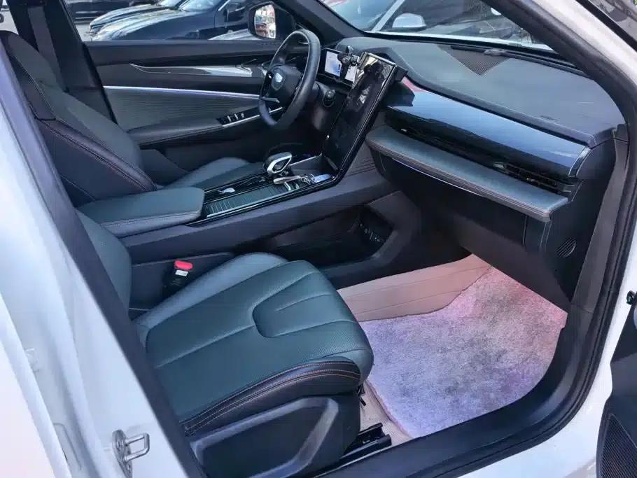 Geely Boyue 2024 1.5TD Dragon Edition — миниатюра 8
