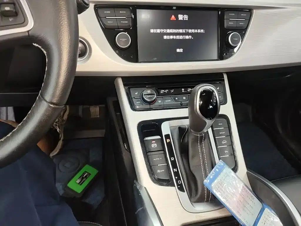 Geely Boyue 2018 1.8TD Automatic 2WD Intelligent Connected 4G Edition — миниатюра 13