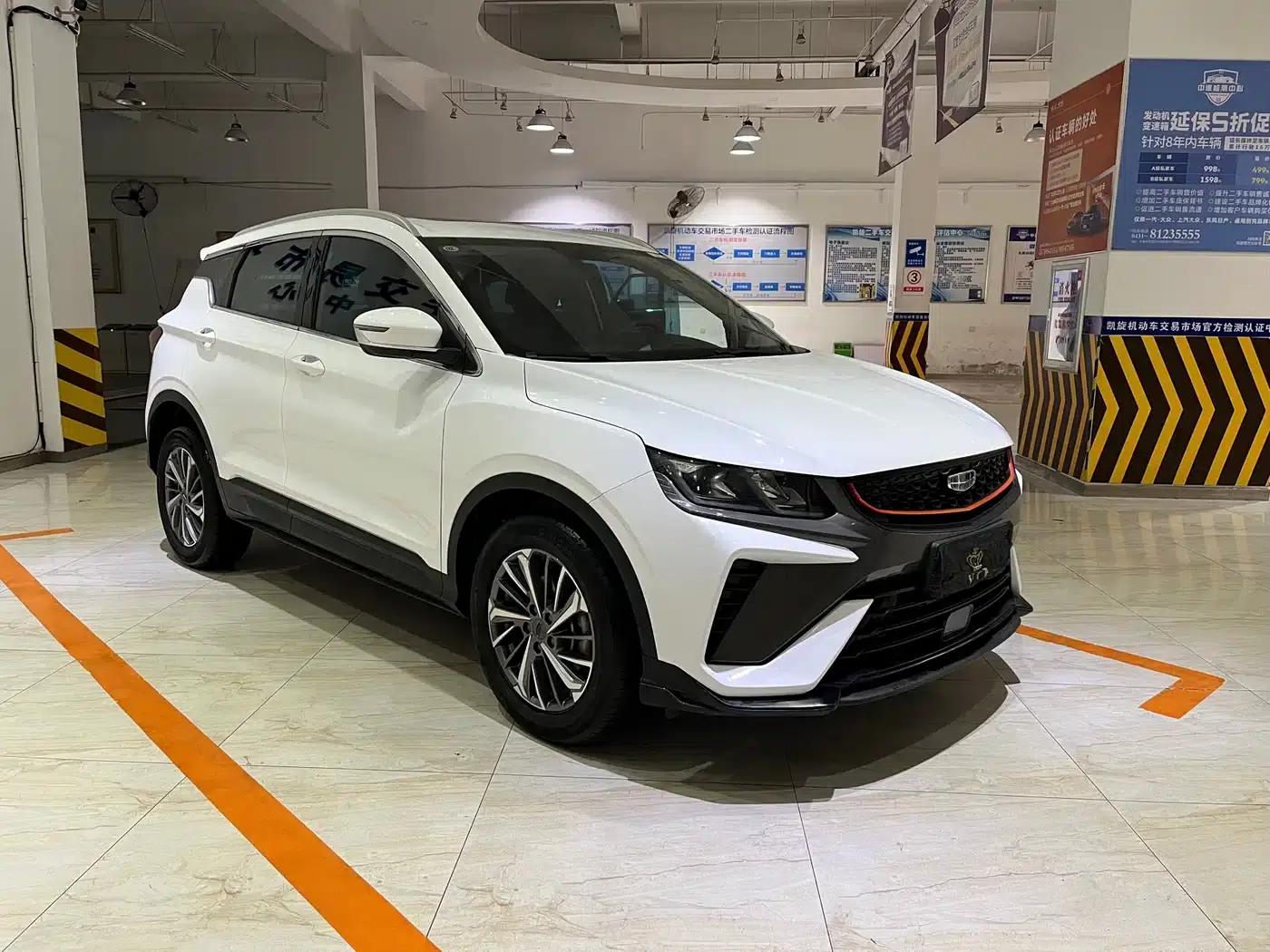 Geely Binyue 2021 1.4T Manual Gold Edition — миниатюра 3