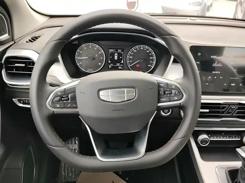 Geely Binyue 2025 1.5L CVT Super Power — миниатюра 11