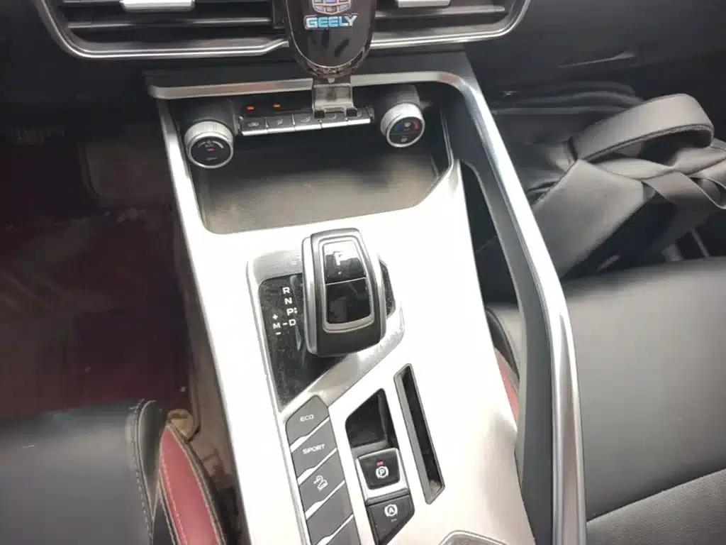 Geely Binyue 2020 Facelift 240T DCT Hunter — миниатюра 14