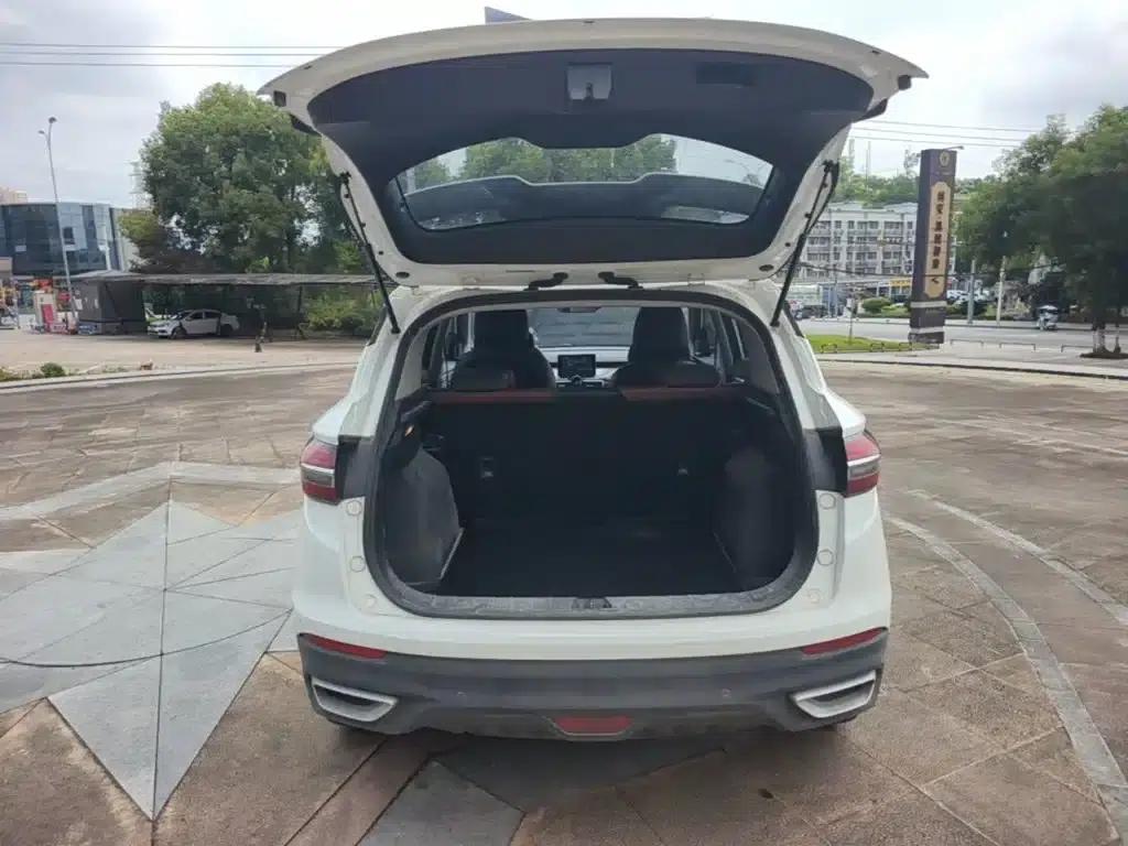 Geely Binyue 2020 Facelift 240T DCT Hunter — миниатюра 19