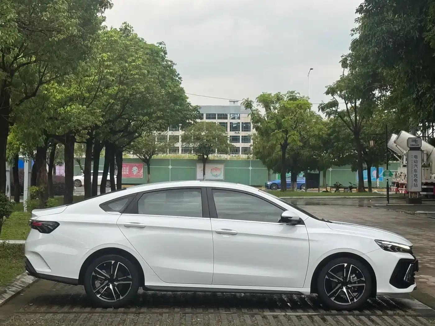 Binrui 2022 Model Binrui COOL 1.5T DCT Electric Edition — миниатюра 15