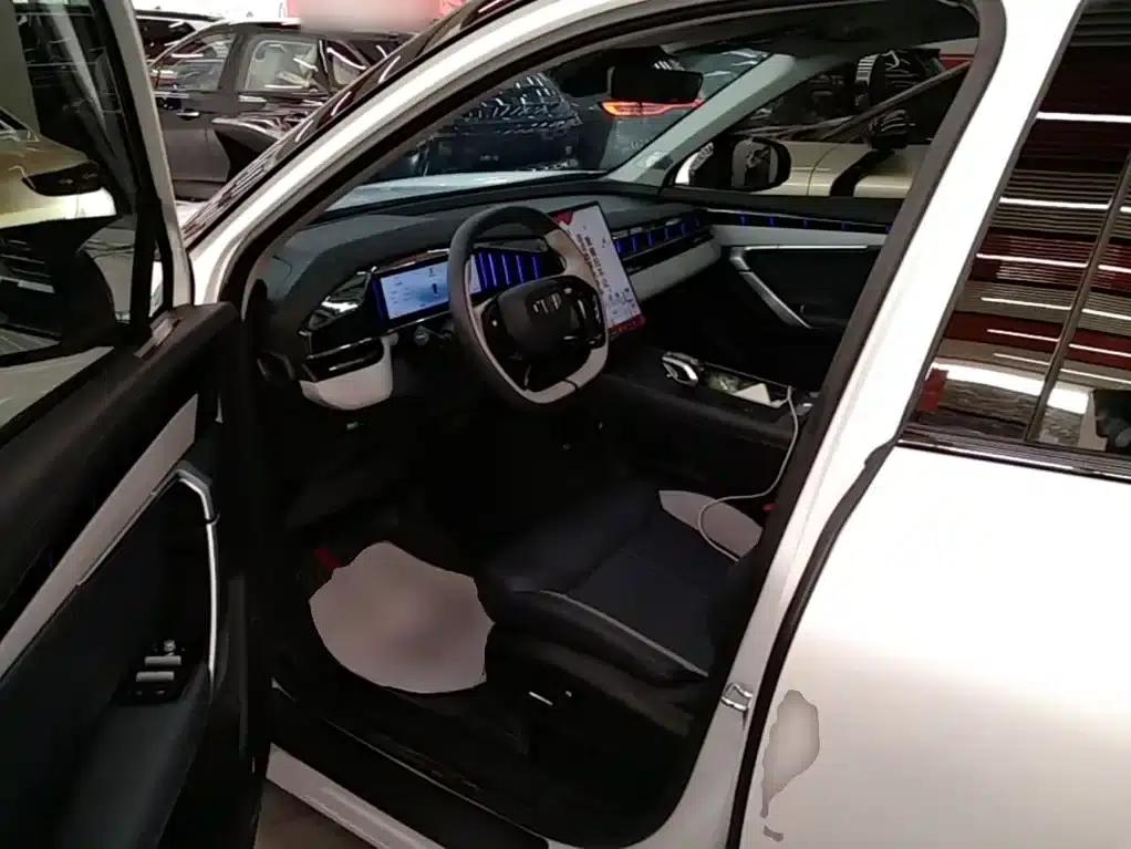 Geely Boyue L 2024 1.5TD DCT Premium Edition — миниатюра 15