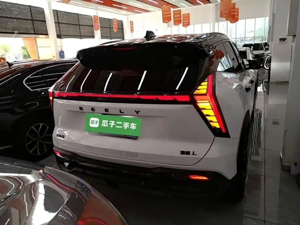 Geely Boyue L 2024 1.5TD DCT Premium Edition — миниатюра 6