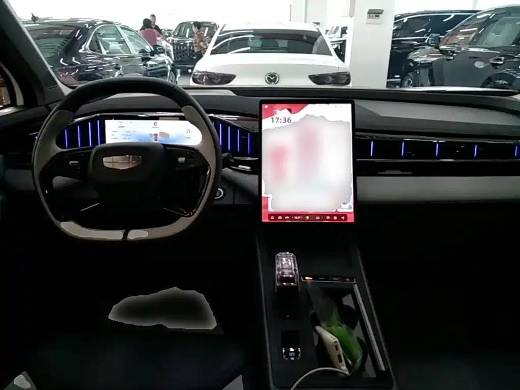 Geely Boyue L 2024 1.5TD DCT Premium Edition — миниатюра 10