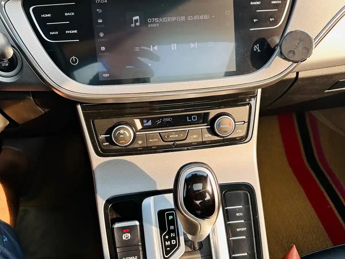 Geely Emgrand GL 2018 1.8L DCT Elite Intelligent Connected Edition — миниатюра 13
