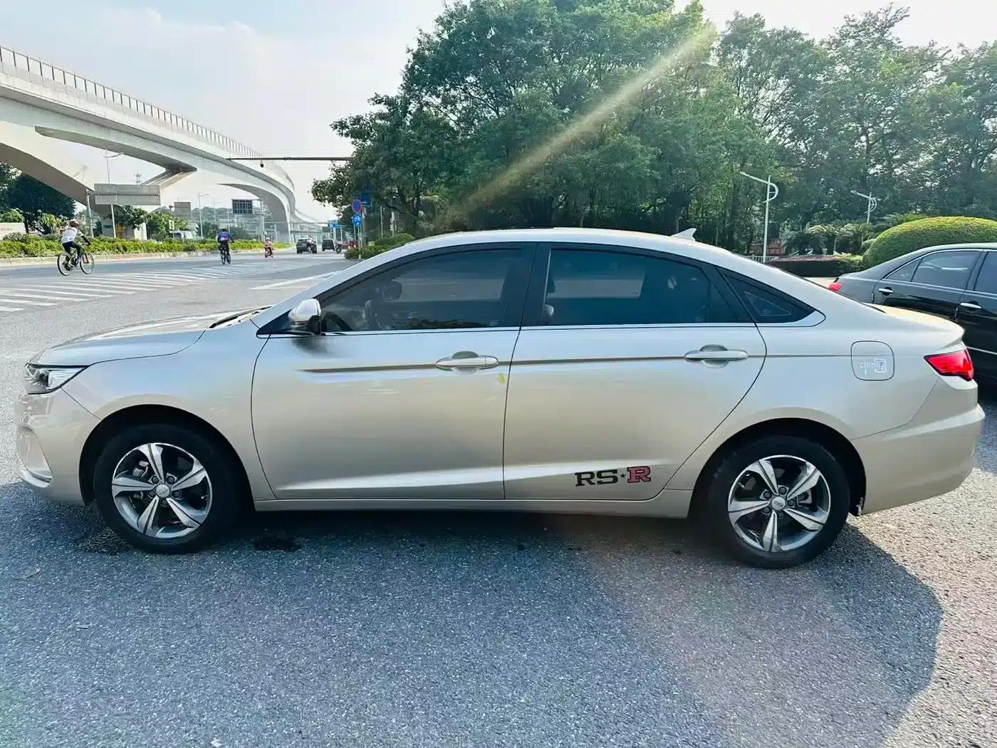 Geely Emgrand GL 2018 1.8L DCT Elite Intelligent Connected Edition — миниатюра 5