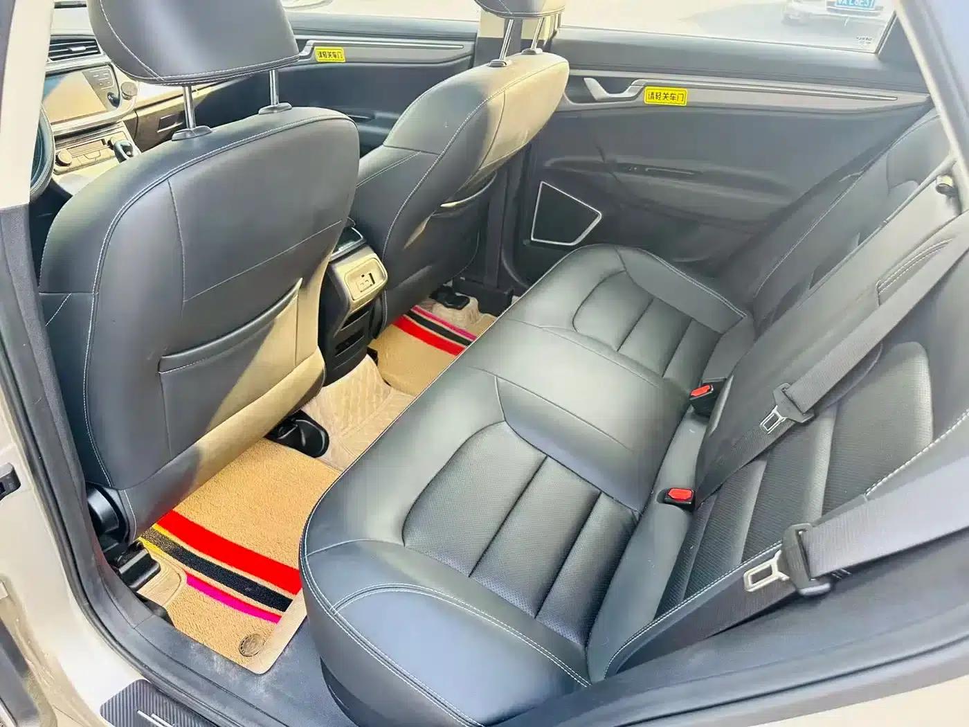 Geely Emgrand GL 2018 1.8L DCT Elite Intelligent Connected Edition — миниатюра 10