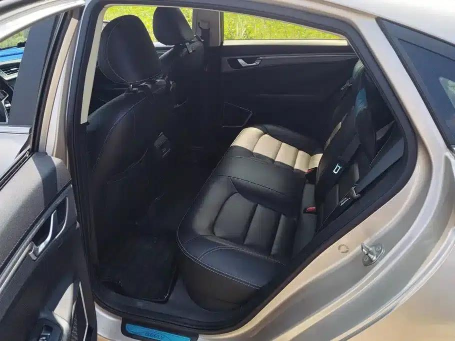 Geely Emgrand GL 2018 1.4T Manual Elite Smart Connect Edition — миниатюра 11