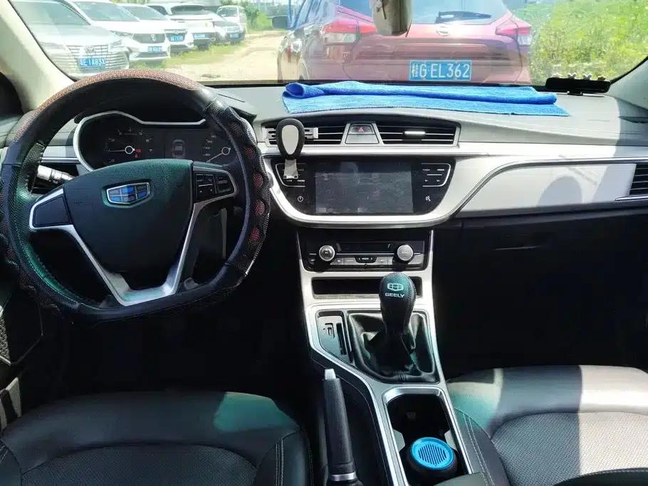 Geely Emgrand GL 2018 1.4T Manual Elite Smart Connect Edition — миниатюра 12