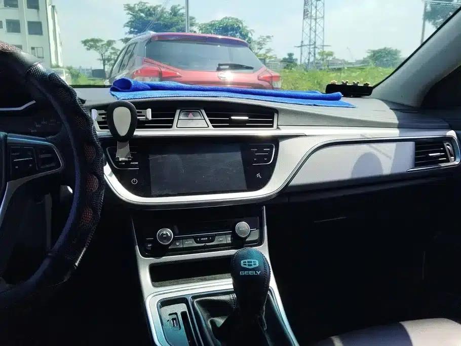 Geely Emgrand GL 2018 1.4T Manual Elite Smart Connect Edition — миниатюра 13