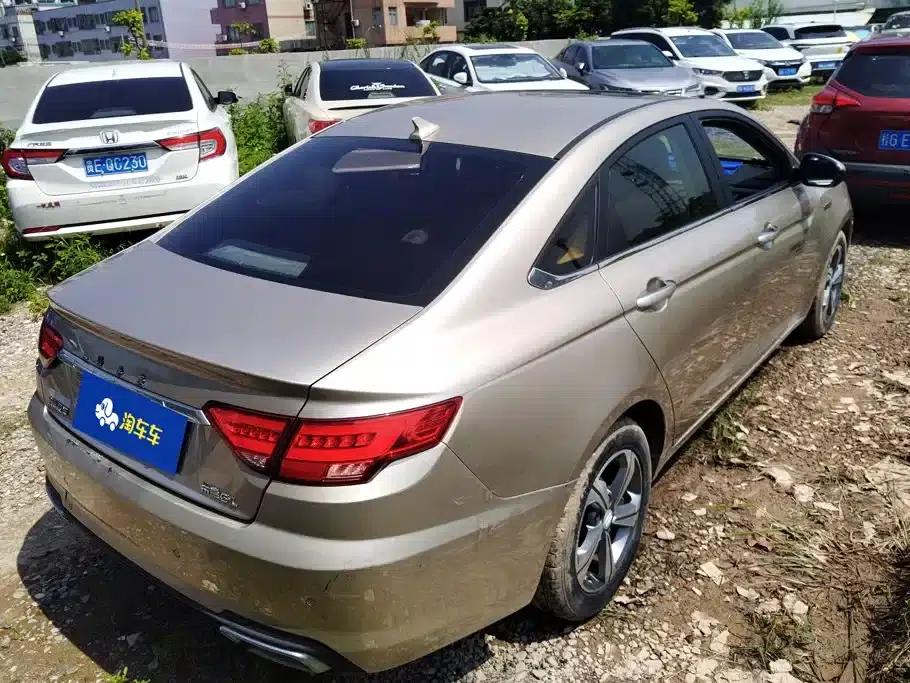 Geely Emgrand GL 2018 1.4T Manual Elite Smart Connect Edition — миниатюра 3