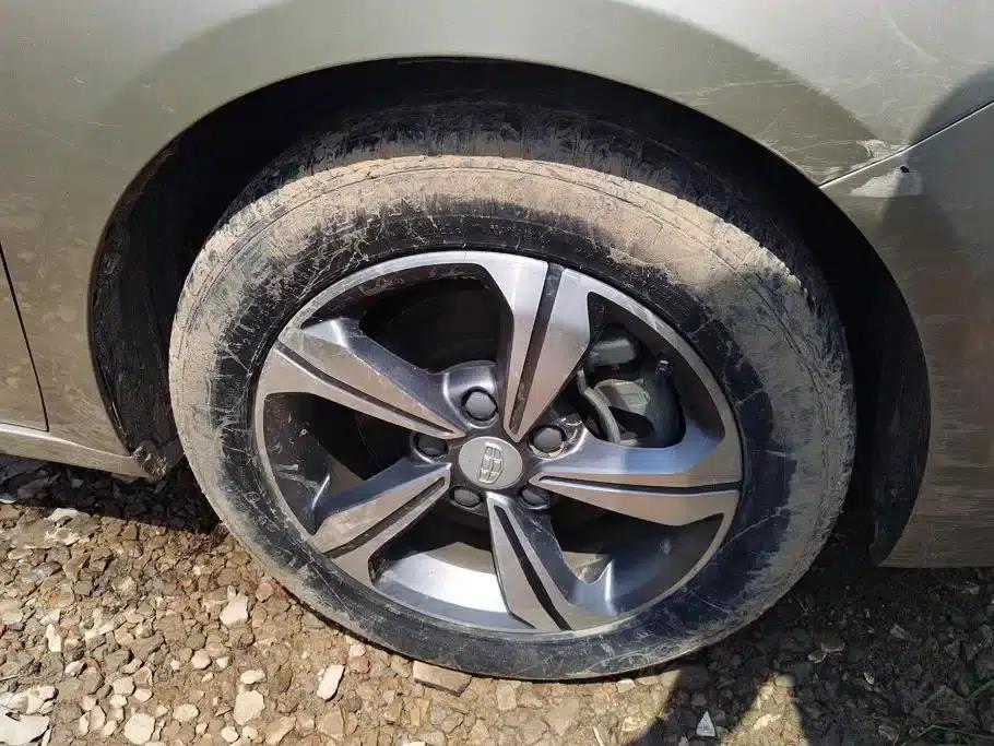Geely Emgrand GL 2018 1.4T Manual Elite Smart Connect Edition — миниатюра 6