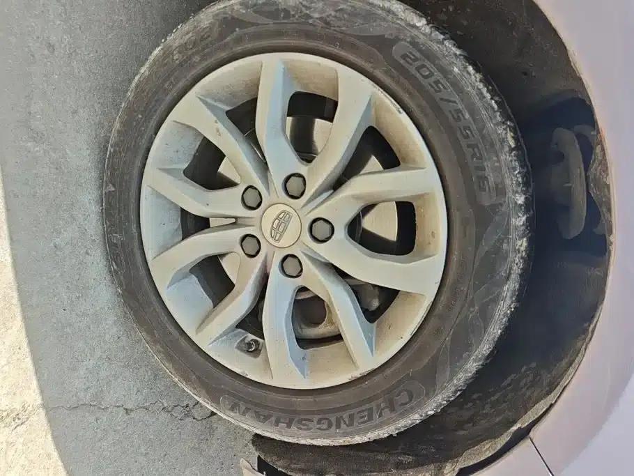 Geely Emgrand GL 2017 1.8L DCT Elite — миниатюра 6