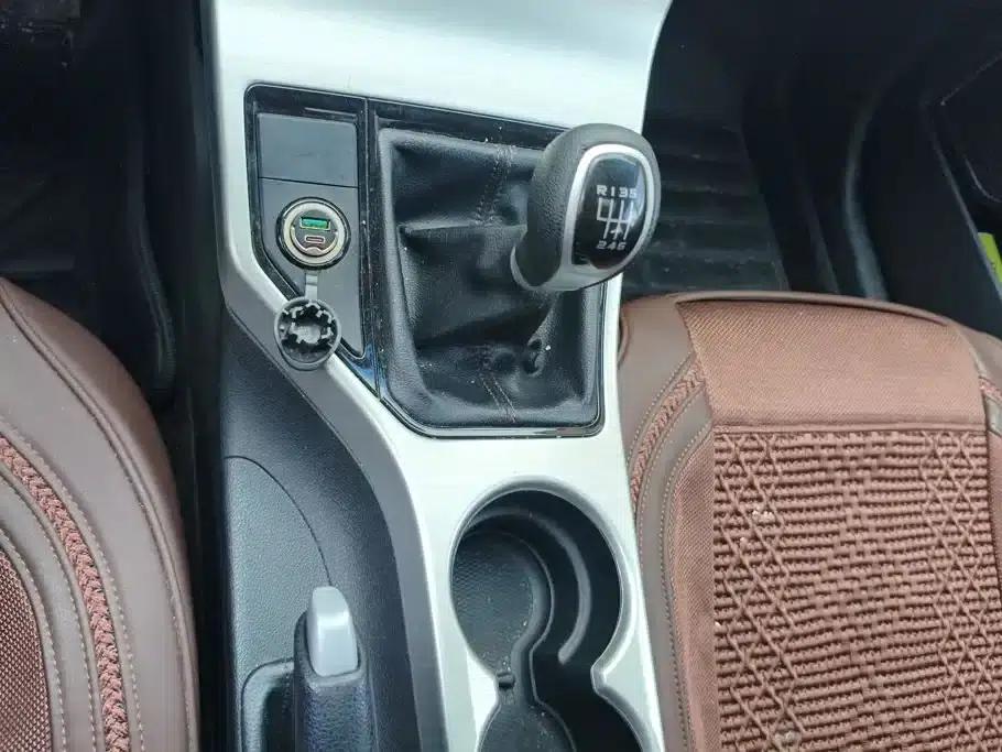 Geely Emgrand GL 2017 1.8L Manual Elite — миниатюра 16