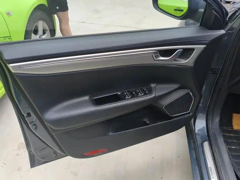 Geely Emgrand GL 2017 1.8L Manual Elite — миниатюра 7