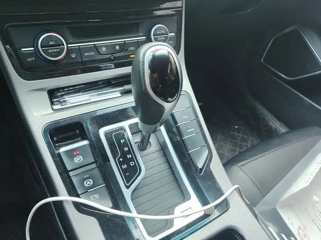 Geely Emgrand GL 2019 1.4T CVT Elite Smart Edition — миниатюра 7