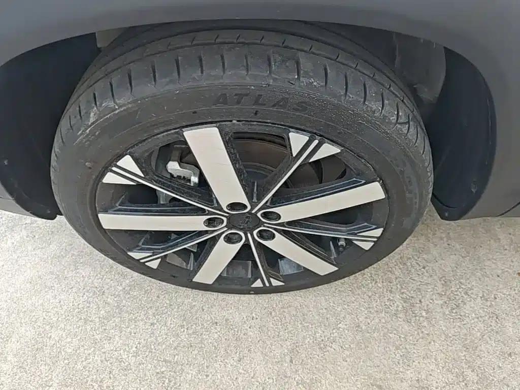 Geely ICON 2023 1.5TD Chocolate Edition — миниатюра 23