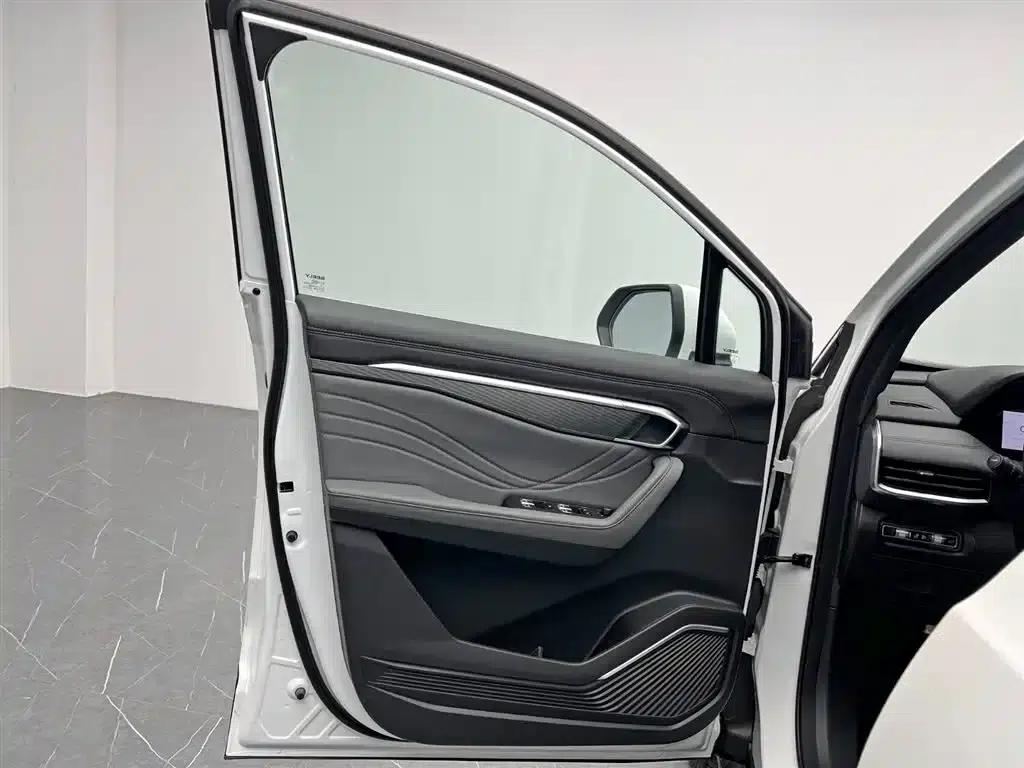Haoyue L 2026 1.5TD DCT Happiness 5-Seater — миниатюра 13