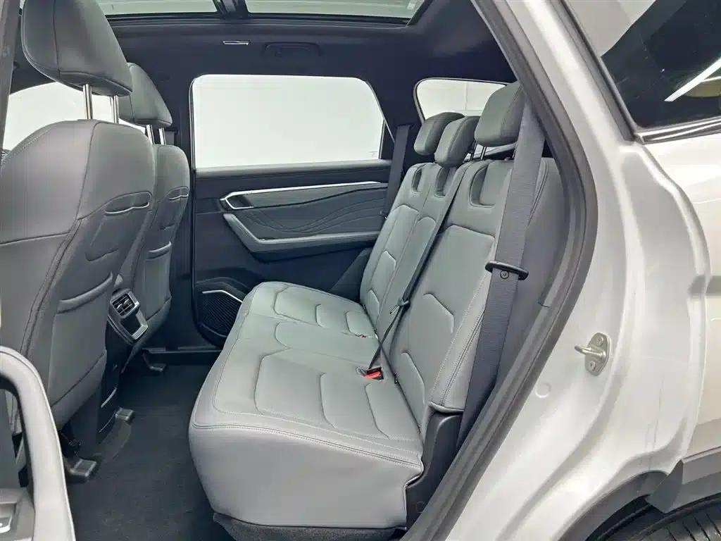 Haoyue L 2026 1.5TD DCT Happiness 5-Seater — миниатюра 16
