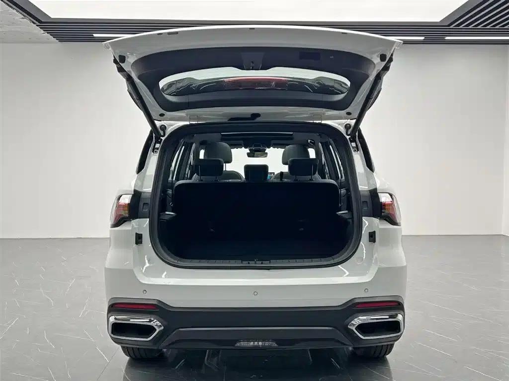 Haoyue L 2026 1.5TD DCT Happiness 5-Seater — миниатюра 9