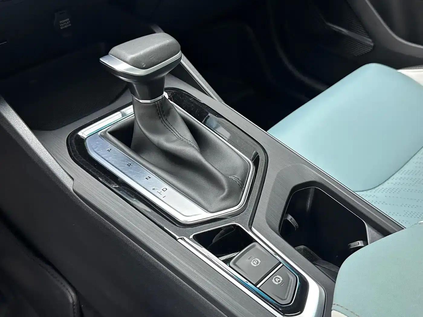 Geely Emgrand S 2022 1.4T CVT Crossover Player Edition — миниатюра 8