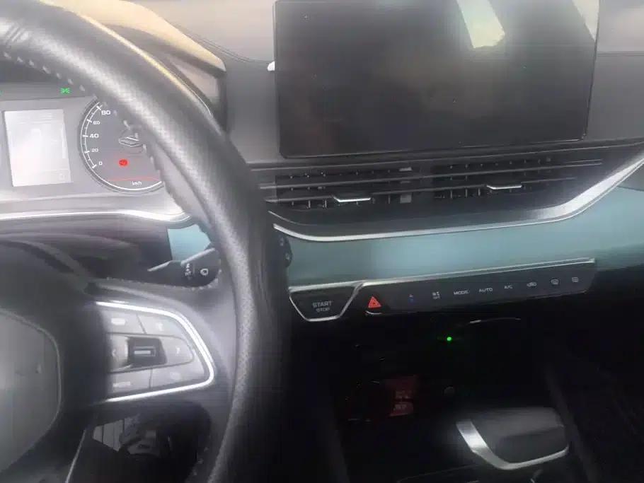 Geely Emgrand S 2022 1.4T CVT Crossover Player Edition — миниатюра 13