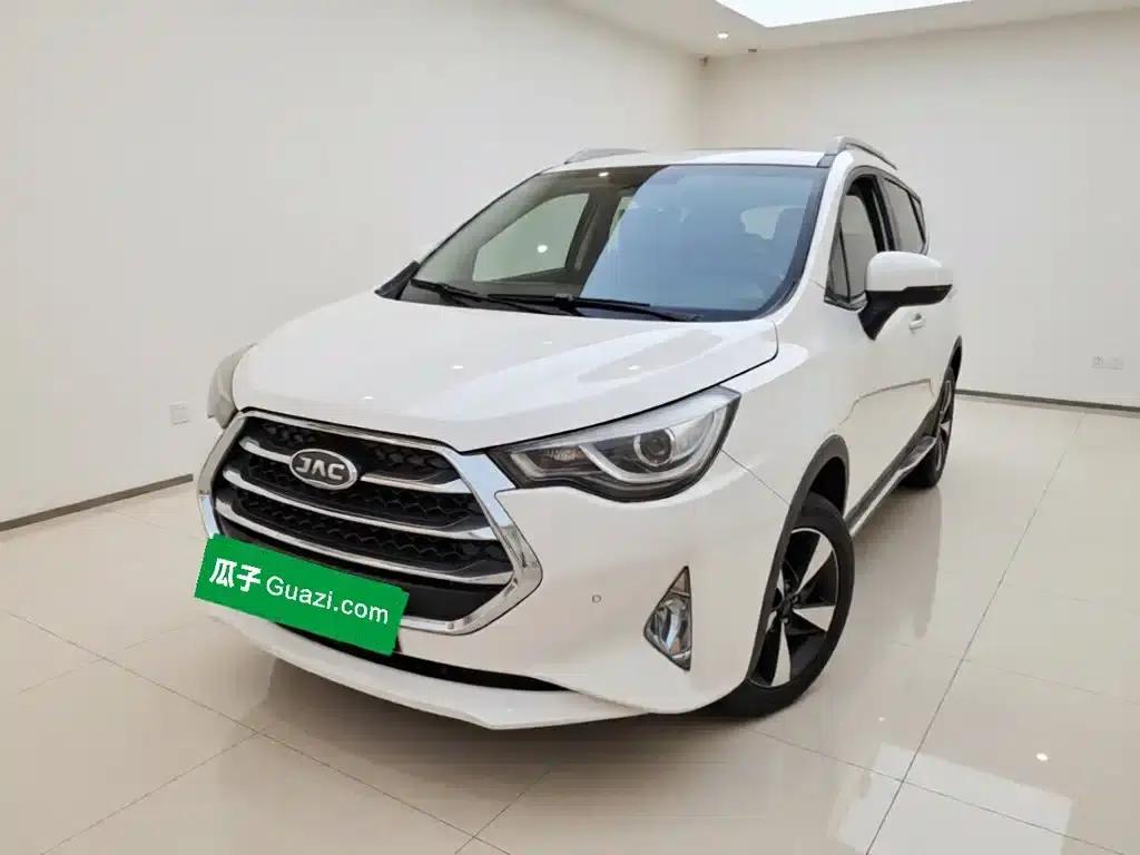 Refine S3 2017 1.6L Manual Deluxe Smart Edition — миниатюра 1