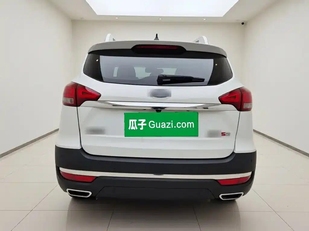 Refine S3 2017 1.6L Manual Deluxe Smart Edition — миниатюра 5