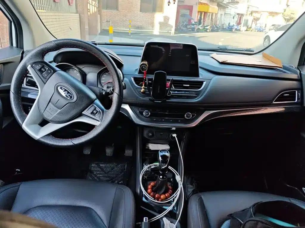 Refine S3 2017 1.6L Manual Deluxe Smart Edition — миниатюра 10