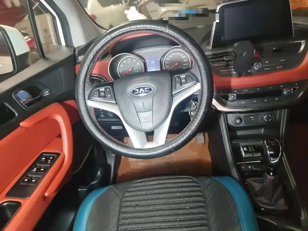 Refine S3 2017 1.5L Manual Deluxe Smart Edition — миниатюра 11