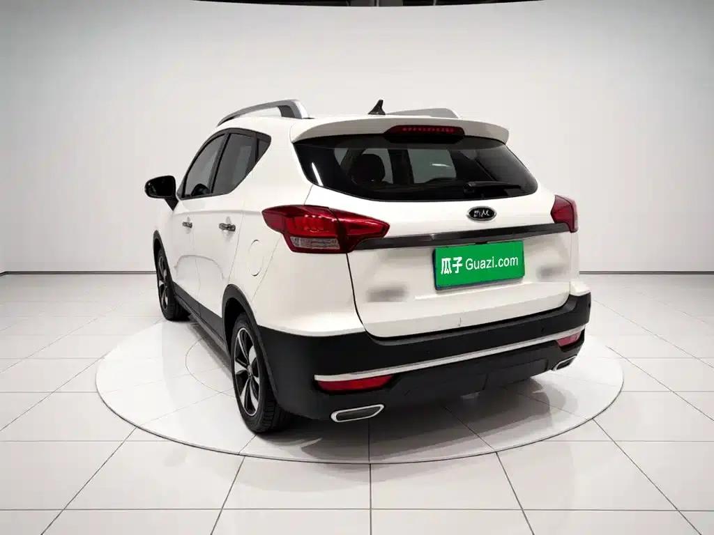 Refine S3 2017 1.5L Manual Deluxe Smart Edition — миниатюра 4
